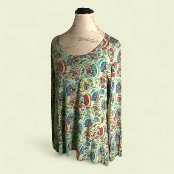 Colorful Green and Red Long Sleeve Relaxed Blouse - Picture 4 of 4